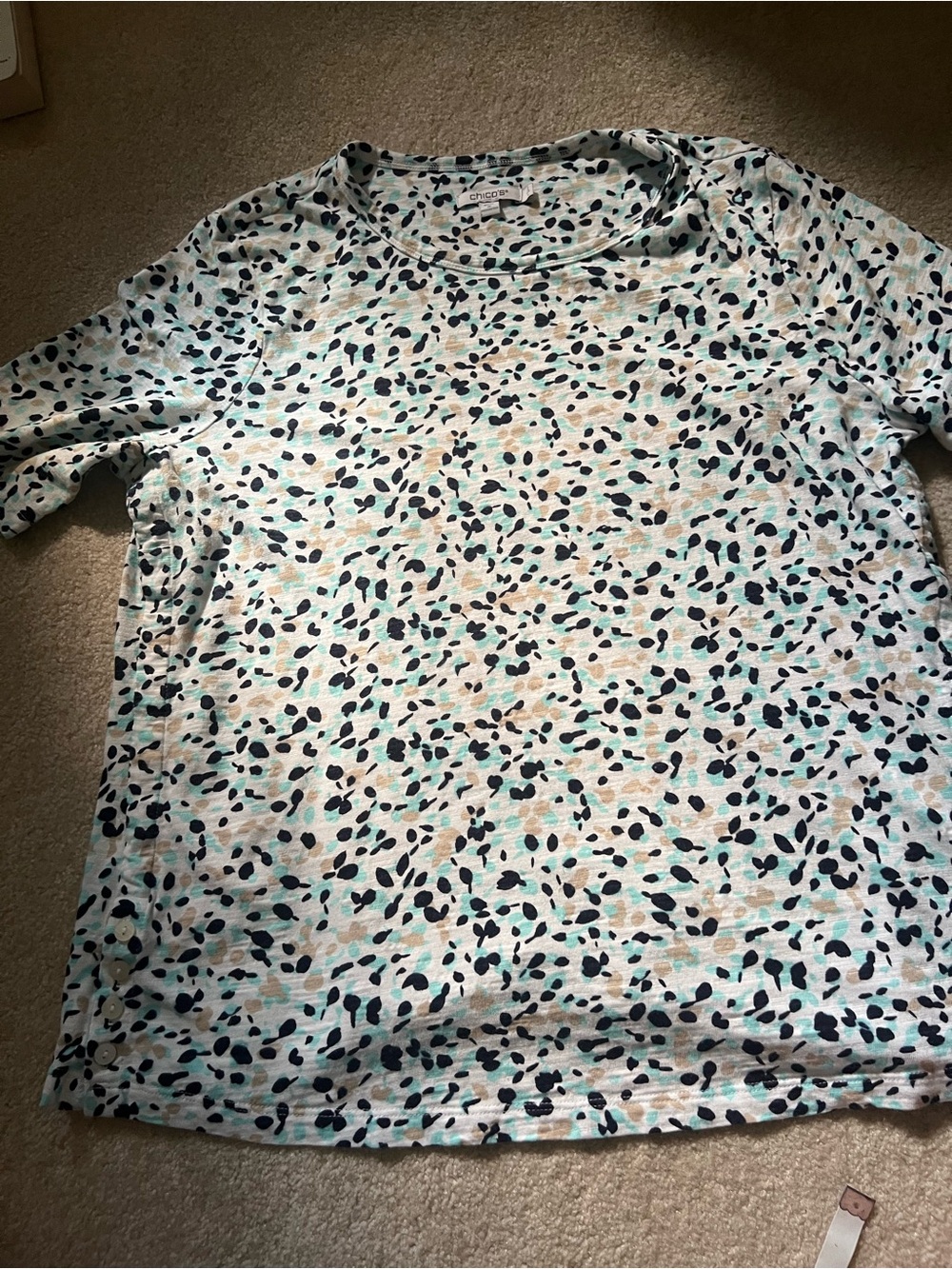 Chicos Lightweight Short-Sleeve Tee in White with Teal & Black Spot Print
